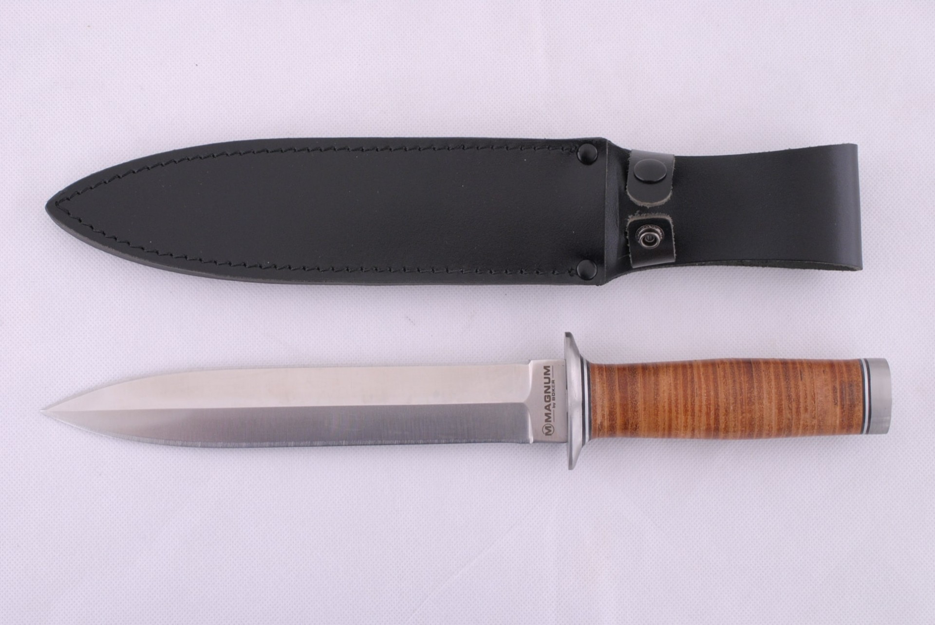 Couteau magnum lame 21cm